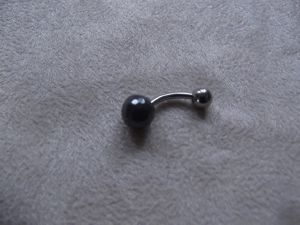 percing nombril Hématite