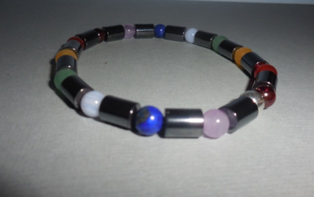 Bracelet hématite tubes perles 7 chakras