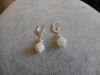 Boucles d'oreilles boule  nacre blanche