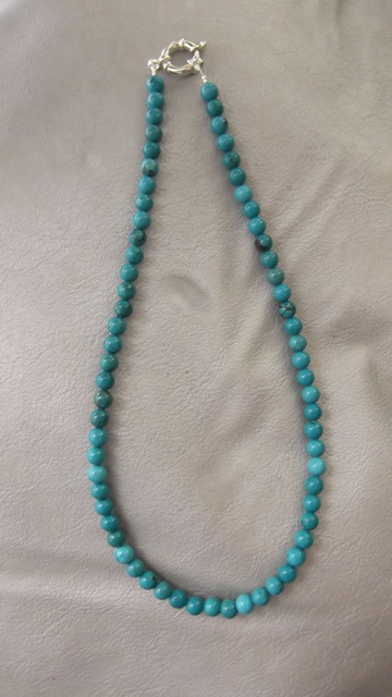 Collier magnésite Turquoise 6 mm