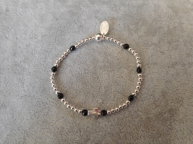 Bracelet argent spinel noir croix